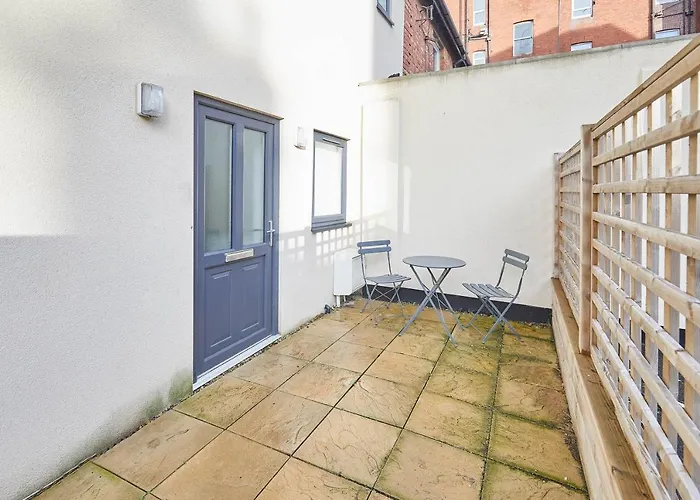 Host & Stay - Welton View