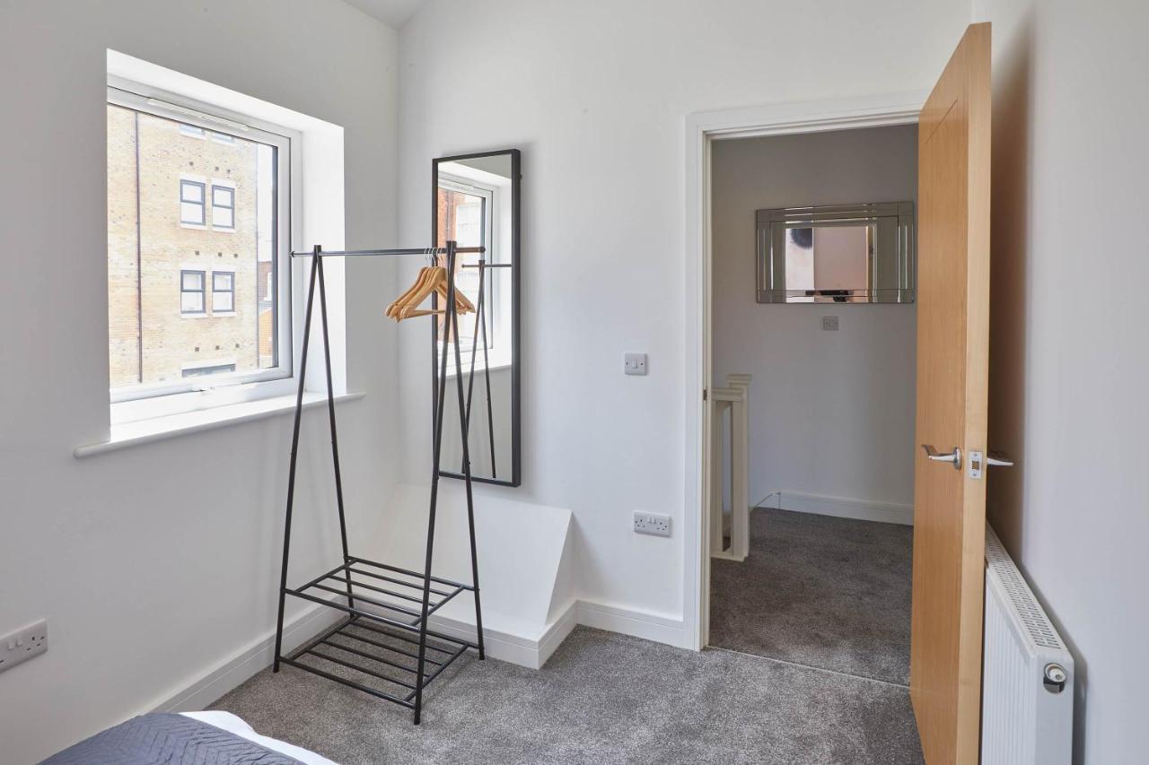 Host & - Welton View